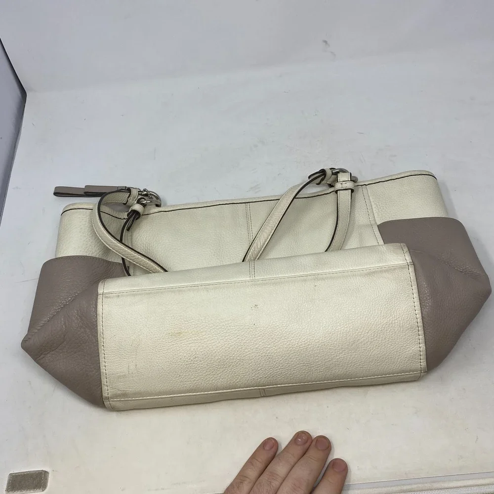 Coach Madison Phoebe‎ Cream Taupe Pebbled Leather Shoulder Bag Purse F31303